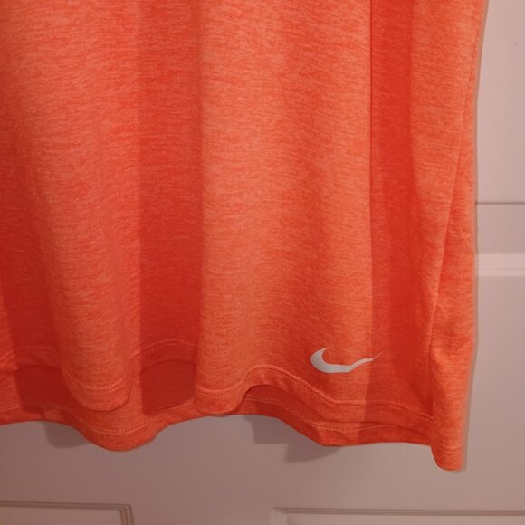 Nike Dri-Fit Polyester T-shirt Womens XL Orange with White Logo light weight D15 - Picture 3 of 6